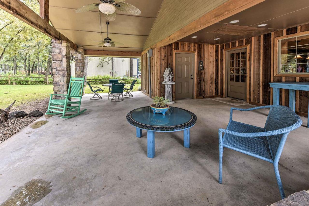 Kingston House With Fire Pit, Short Walk To Lake! Экстерьер фото